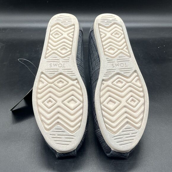 TOMS Women's Black Plaid Slip-On Shoes - Picture 8 of 8
